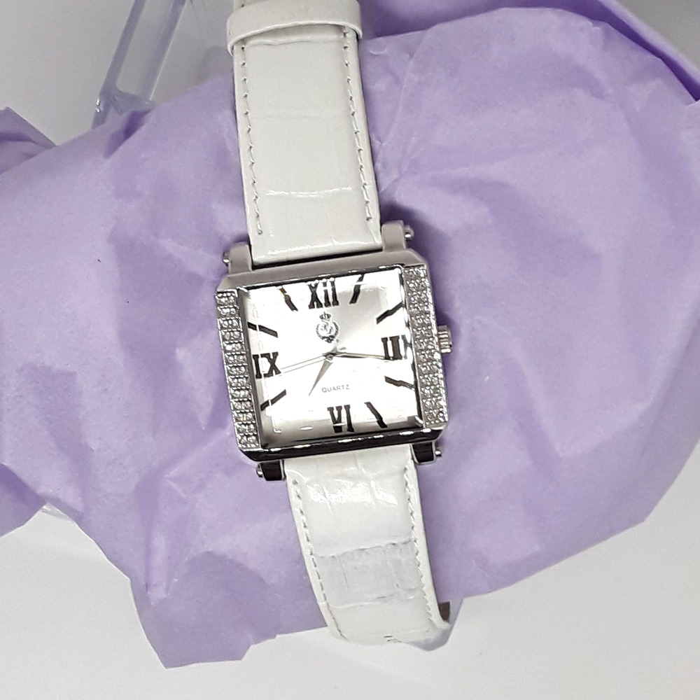 Premier Designs Ladies Watch With Crystals  Leather Band Sparkle Glam